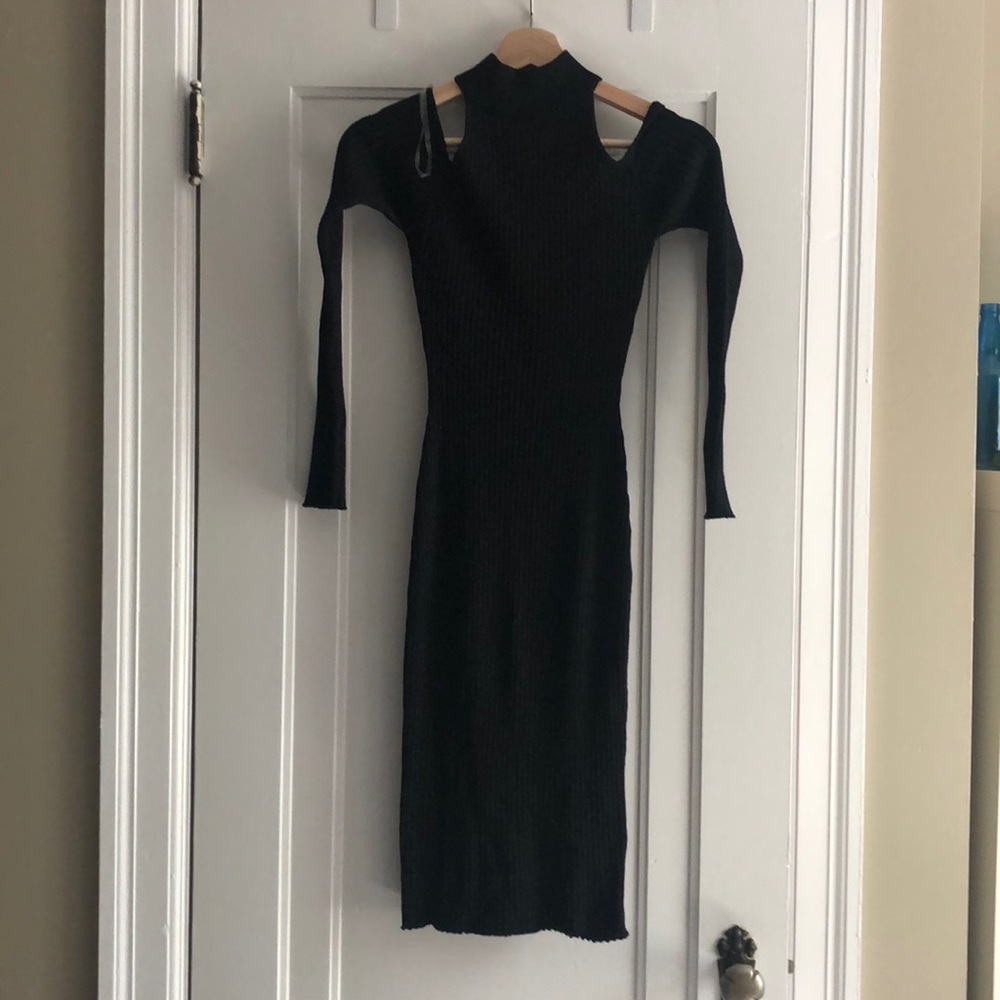LU NYC long sleeve knit black dress